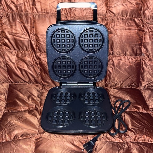 CHUR WAFFLE Other - NWOT Black CHUR WAFFLE Maker